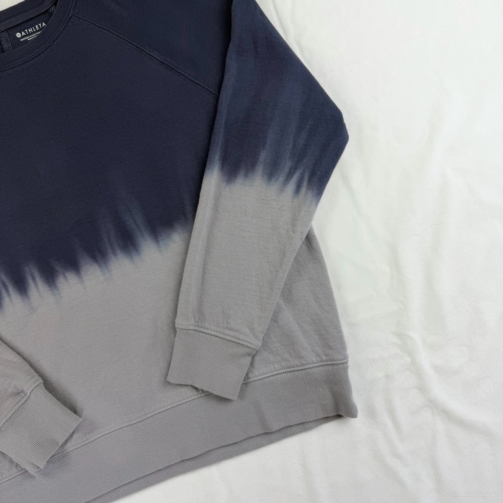 ATHLETA Sundown Dip Dye Crewneck Sweatshirt in Medieval Violet Size Small (GUC) - Picture 4 of 11